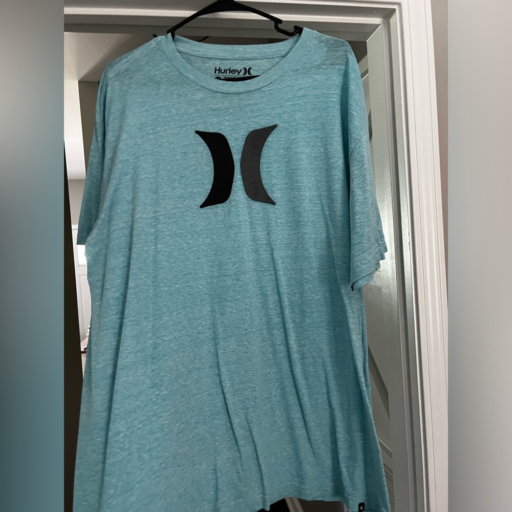 Hurley men’s tee